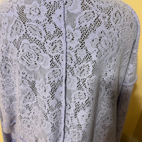 Free People  Size Small Lavender Colored Oversized Super Soft Cutout Top - Picture 8 of 14